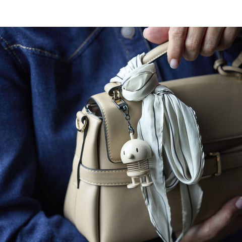 Bag charm Hoptimist Latte